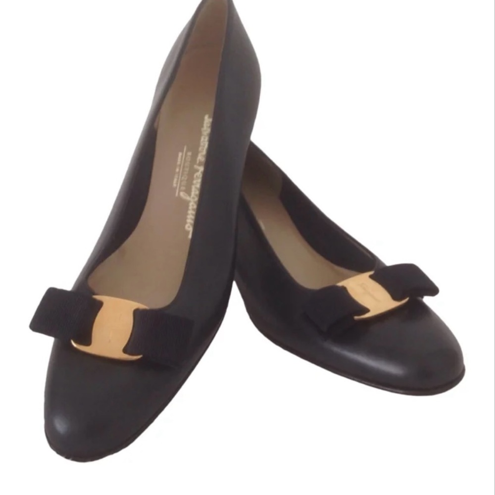 Salvatore Ferragamo Women shoes size 7